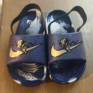Toddler Nike Alien Slides- 9c